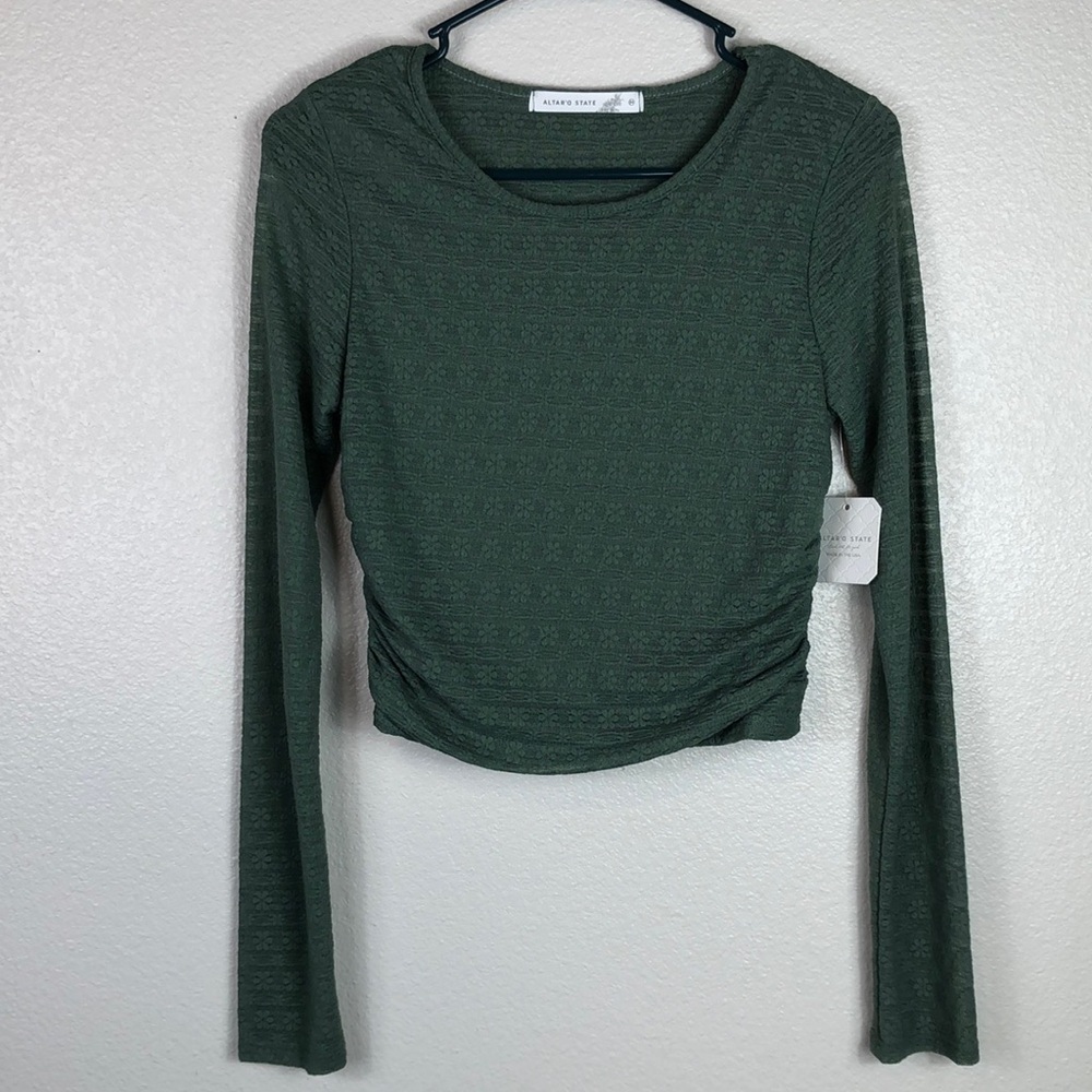 NEW Alter'd State Top Long Sleeve Lace Green Crop Ruched Sides Size Medium - Picture 13 of 13